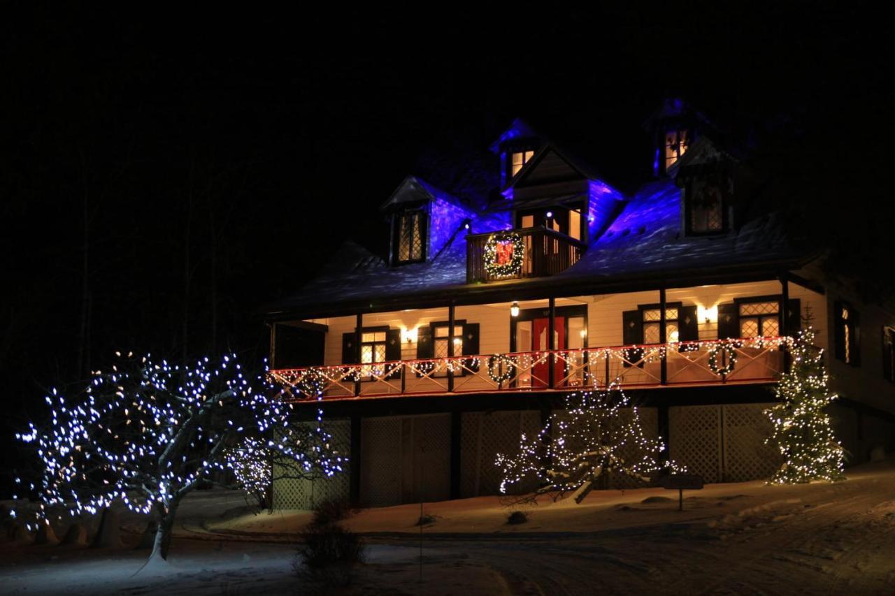 Auberge La Chatelaine Hotel La Malbaie Exterior photo