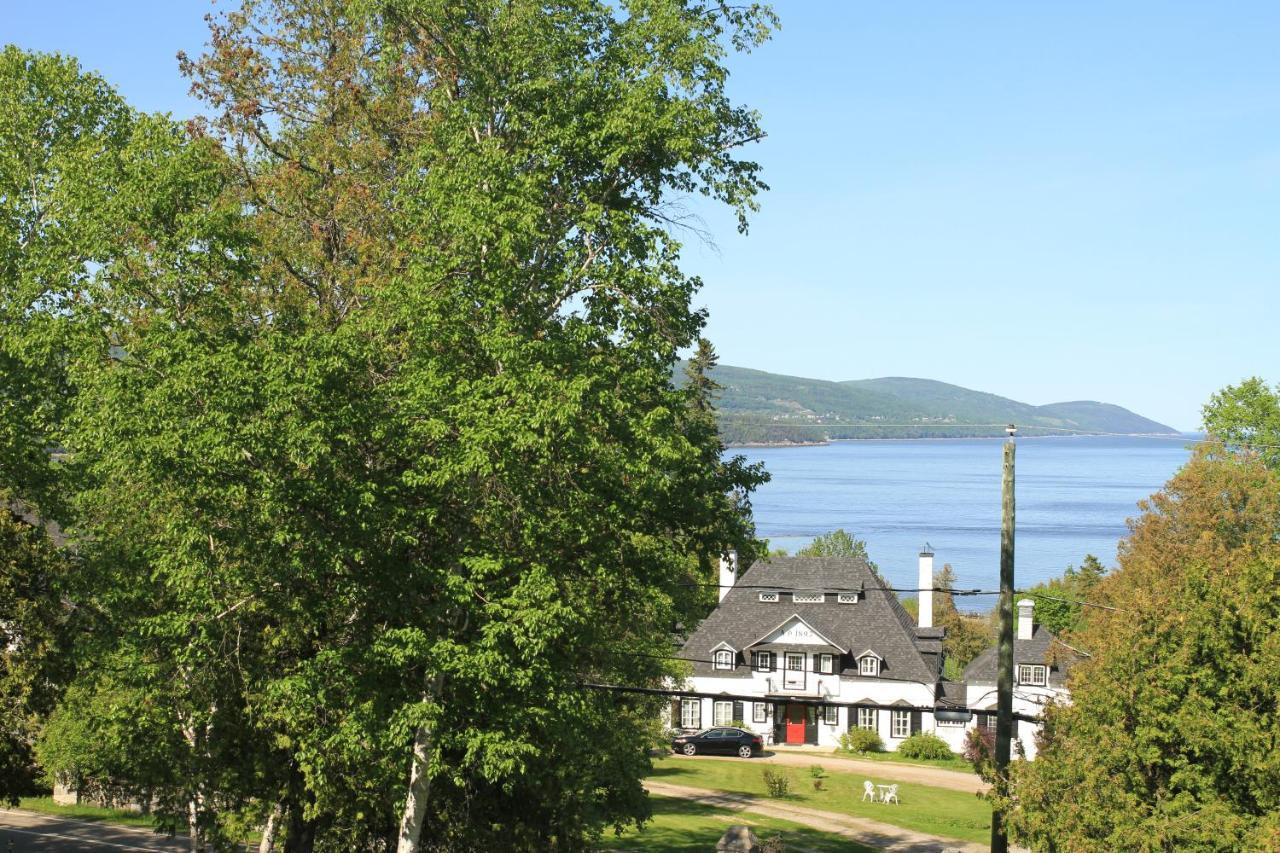 Auberge La Chatelaine Hotel La Malbaie Exterior photo